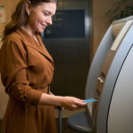 Alimenty na rodzica w DPS – kiedy dziecko musi płacić i jak się bronić?